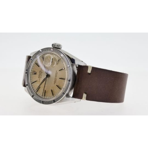 292 - VINTAGE ROLEX OYSTER PERPETUAL DATE REF 1500 CIRCA 1957, circular sunburst silver dial with a lovely... 