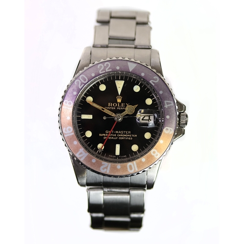 37 - VINTAGE ROLEX GMT MASTER REFERENCE 1675 CIRCA 1964, circular gloss gilt dial with patina hour marker... 