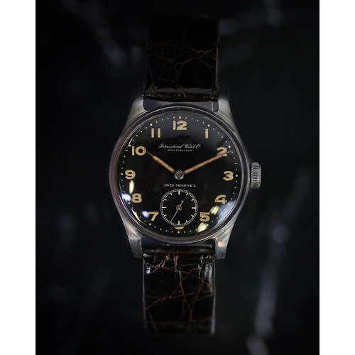 46 - VINTAGE IWC 'HERMETO SPORTS' MECHANICAL WRISTWATCH CIRCA 1940's, circular black dial with arabic num... 