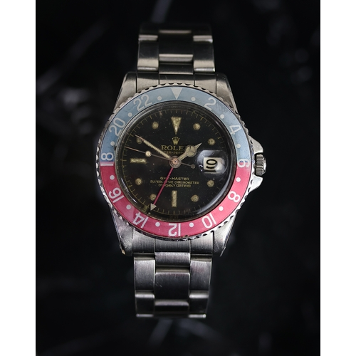 68 - VINTAGE ROLEX GMT MASTER REFERENCE 1675 BOX AND PAPERS 1962, circular gilt aged dial with dot hour m... 