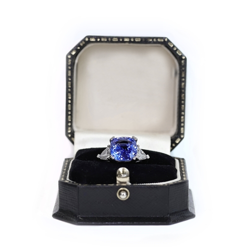 91 - FINE 8.26CT UNTREATED SAPPHIRE AND DIAMOND RING,  fine blue sapphire, rectangular cushion cut, mount... 