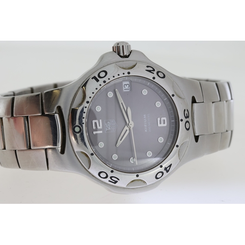11 - TAG HEUER KIRIUM QUARTZ REFERENCE WL111G-0 WITH BOX, circular sunburst grey dial with dot hour marke... 