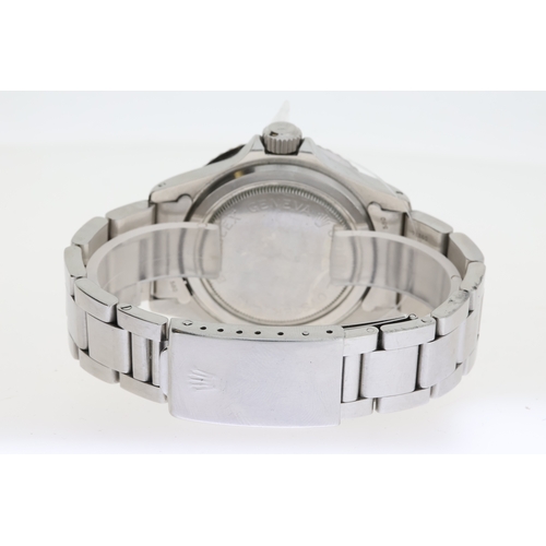 15 - VINTAGE TUDOR SUBMARINER REFERENCE 7016 CIRCA 1976 ROYAL NAVY DIVER WATCH, circular black service di... 