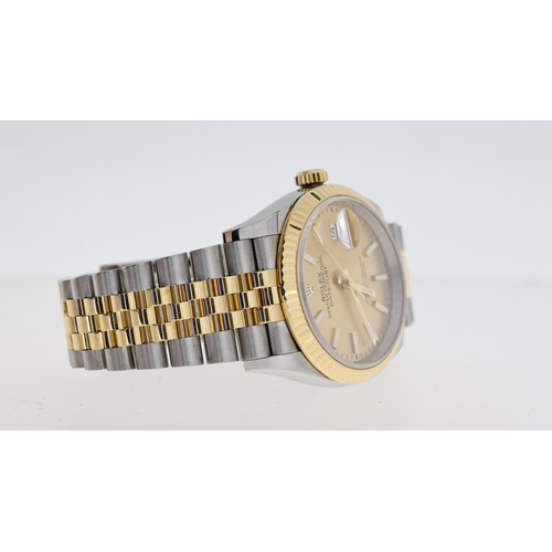 37 - ROLEX DATEJUST 36 STEEL AND GOLD REFERENCE 126233 BOX AND PAPERS 2020, circular champagne dial with ... 