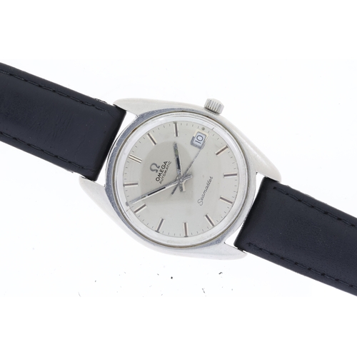 56 - OMEGA SEAMASTER AUTOMATIC CIRCA 1970's, circular silver dial with baton hour markers, date aperture ... 