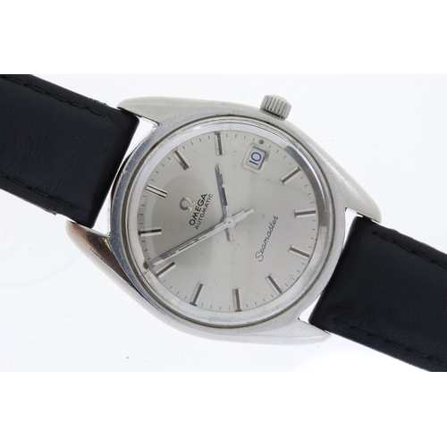 56 - OMEGA SEAMASTER AUTOMATIC CIRCA 1970's, circular silver dial with baton hour markers, date aperture ... 