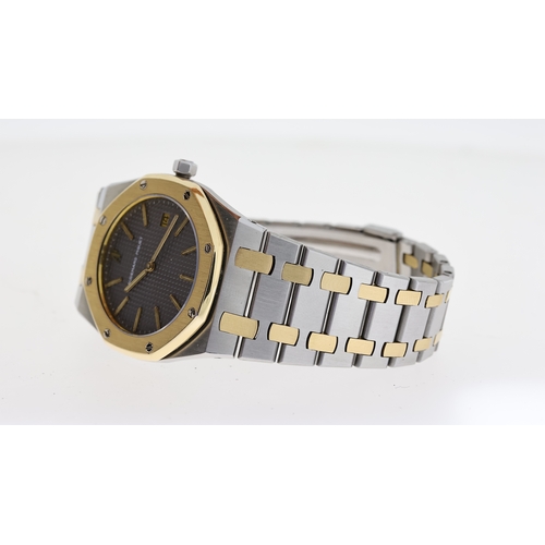 31 - AUDEMARS PIGUET ROYAL OAK REFERENCE 56715SA BOX AND PAPERS 1989, circular grey tapisserie dial with ... 