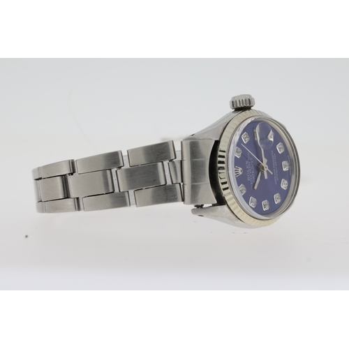 51 - LADIES ROLEX DATEJUST 26 REFERENCE 6517 CIRCA 1969, circular aftermarket blue dial with diamond hour... 