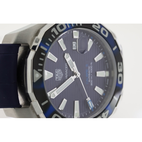 81 - TAG HEUER AQUARACER REFERENCE WAY201P BOX AND PAPERS 2021, circular blue striped dial with applied h... 