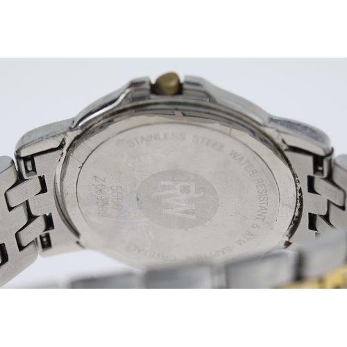 157 - RAYMOND WEIL QUARTZ WATCH REFERENCE 5560, approx 36mm stainless steel case with snap on case back. A... 