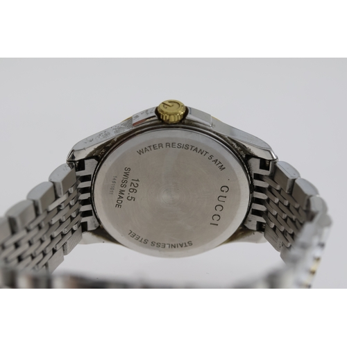 178 - LADIES GUCCI QUARTZ WRISTWATCH REFERENCE 126.5, approx 28 mm stainless steel case with snap on case ... 