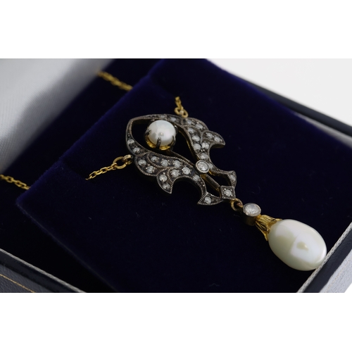 1072 - Gold and silver vintage-style necklace set with diamonds and pearls, boxed