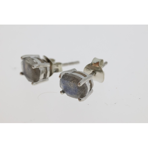 1075 - Pair of labradorite studs in silver