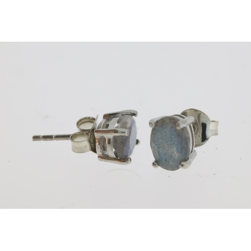 1075 - Pair of labradorite studs in silver