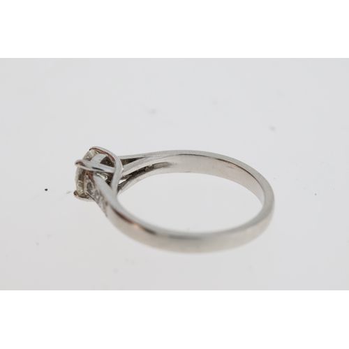 1113 - A Birmingham hallmark for 18 carat gold is
stamped inside this diamond solitaire ring. The
round dia... 