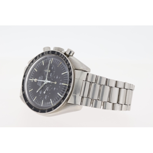 15 - VINTAGE OMEGA SPEEDMASTER PROFESSIONAL REFERENCE 145.012 CIRCA 1967, circular spaced T black dial wi... 