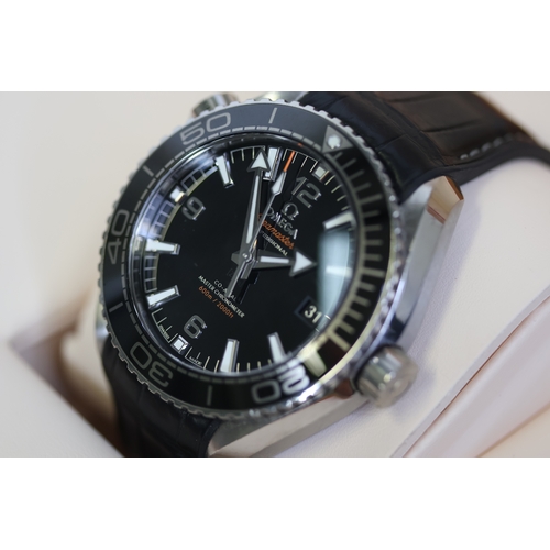 20 - OMEGA SEAMASTER PLANET OCEAN 43.5 BOX AND PAPERS 2018, circular gloss black ceramic dial with applie... 