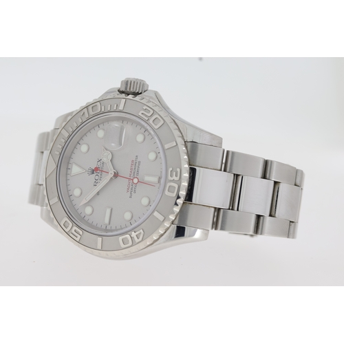 21 - ROLEX YACHTMASTER 40 REFERENCE 16622 CIRCA 2005, circular silver dial with applied hour markers, mer... 