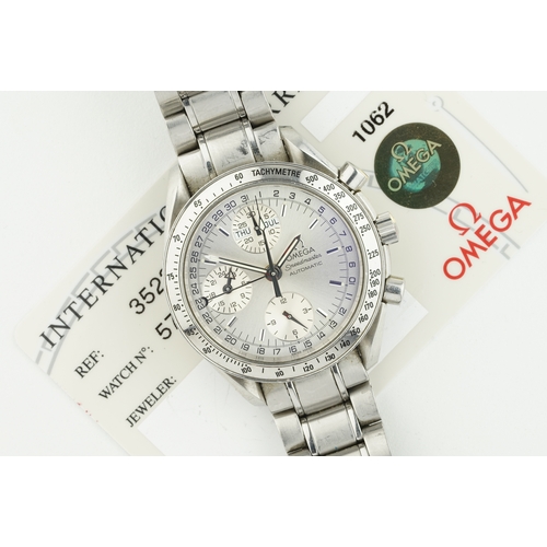 219 - OMEGA SPEEDMASTER DAY DATE CALENDAR AUTOMATIC CHRONOGRAPH W/ GUARANTEE CARD REF. 35233000, circular ... 