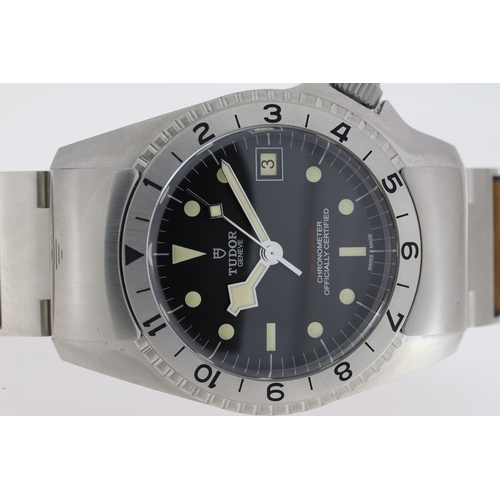 9 - TUDOR BLACK BAY P01 REFERENCE 70150 BOX AND PAPERS 2021, circular black dial with cream hour markers... 