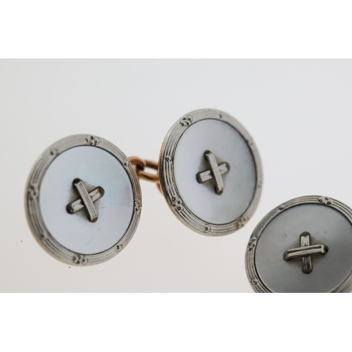 1006 - 9ct rose and white gold round mother of pearl button design chain link cufflinks. 6g