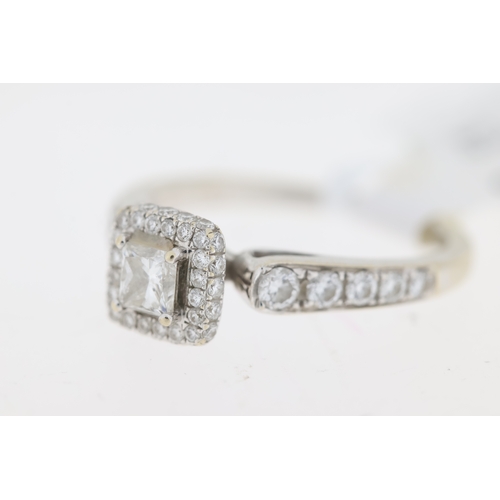 1045 - Diamond Princess cut cluster ring, central princess cut diamond, brilliant diamond cluster and shoul... 