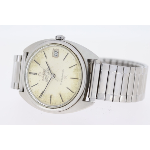 111 - VINTAGE OMEGA CONSTELLATION REFERENCE 168.017 CIRCA 1966, circular silver dial with baton hour maker... 