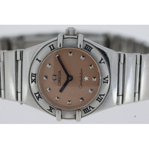 118 - LADIES OMEGA CONSTELLATION 'MY CHOICE' QUARTZ CIRCA 1998, circular salmon pink dial with dot hour ma... 