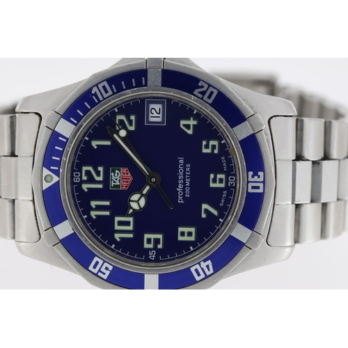 121 - TAG HEUER PROFESSIONAL QUARTZ REFERENCE WM1113, circular blue dial with arabic numeral hour markers,... 