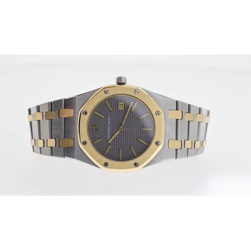 159 - AUDEMARS PIGUET ROYAL OAK REFERENCE 56715SA BOX AND PAPERS 1989, circular grey tapisserie dial with ... 