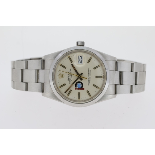 50 - ROLEX OYSTER PERPETUAL DATE POOL INTAIRDRILL WATCH REFERENCE 15000 WITH BOX, circular silver dial wi... 