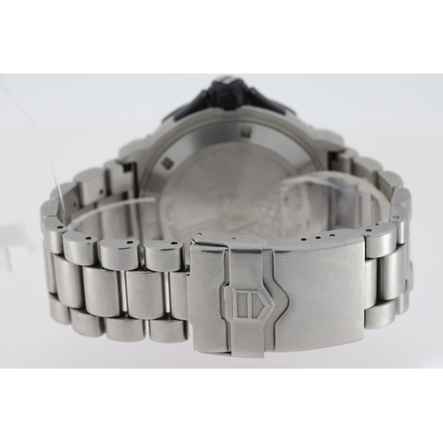 60 - TAG HEUER FORMULA 1 'BIG DATE' QUARTZ WATCH, REFERENCE WAH1010. Approx 44mm stainless steel case wit... 