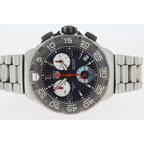 69 - TAG HEUER FORMULA 1 CHRONOGRAPH QUARTZ WATCH REFERENCE CAC1110, Approx 40mm stainless steel case wit... 