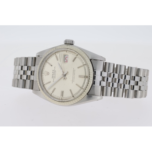 85 - VINTAGE ROLEX DATEJUST 1601 ROULETTE DATE CIRCA 1968, circular silver dial with baton hour markers, ... 