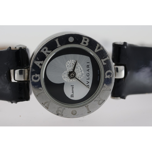 89 - LADIES BULGARI B.ZERO1 REFERENCE BZ 22S, circular black dial with an inner silver love heart, approx... 