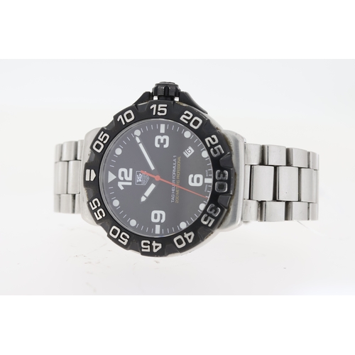 92 - TAG HEUER FORMULA 1 QUARTZ WATCH REFERENCE WAH1110-0, Approx 41mm stainless steel case with a screw ... 