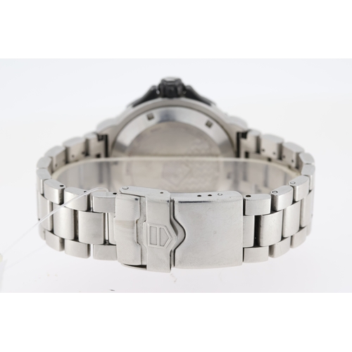 92 - TAG HEUER FORMULA 1 QUARTZ WATCH REFERENCE WAH1110-0, Approx 41mm stainless steel case with a screw ... 