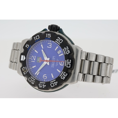 95 - TAG HEUER FORMULA 1 QUARTZ WATCH REFERENCE WAC1112-0, Approx 42mm stainless steel case with a screw ... 