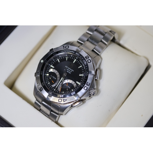 16 - TAG HEUER AQUARACER CALIBRE S REFERENCE CAF7010 WITH BOX AND PAPERS 2014, black dial, chronograph to... 