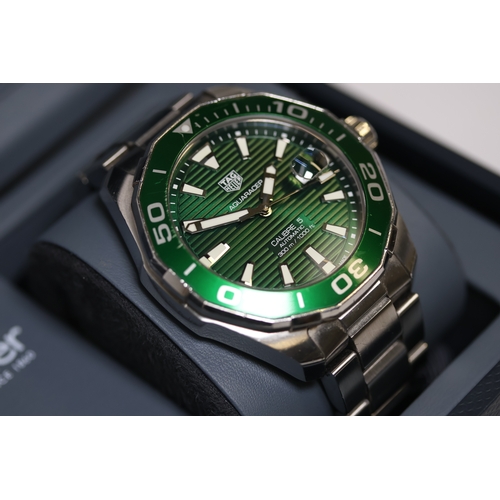 34 - TAG HEUER AQUARACER 'HULK' CALIBRE 5 REFERENCE WAY201S.BA0927 WITH BOX AND PAPERS 2001, green dial a... 