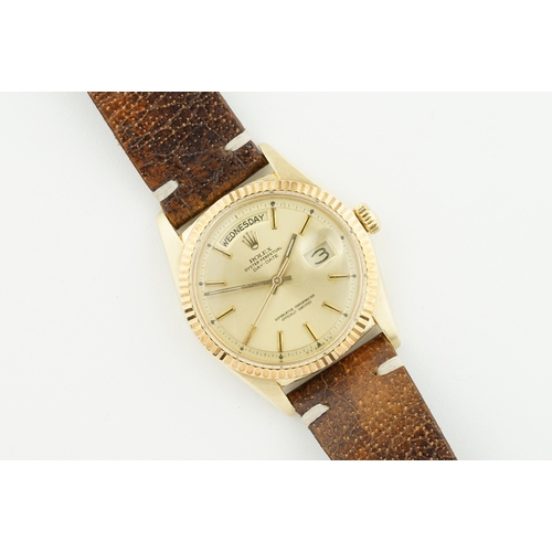 36 - ROLEX OYSTER PERPETUAL DAY-DATE 'SIGMA DIAL' 18CT GOLD REF. 1803 CIRCA 1978, circular champagne dial... 