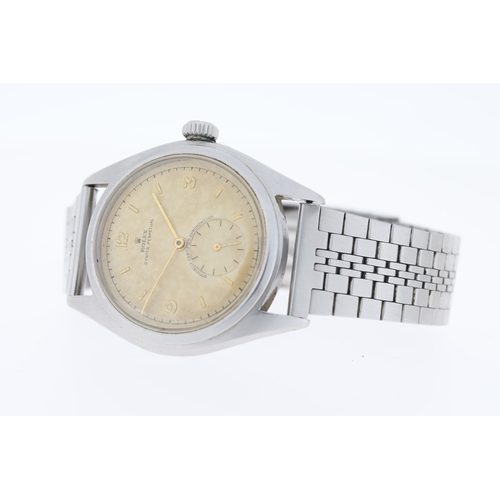 35 - Brand: Vintage Rolex
 Model Name: Oyster Perpetual 'Bubbleback'
 Reference: 5026
 Movement: Automati... 