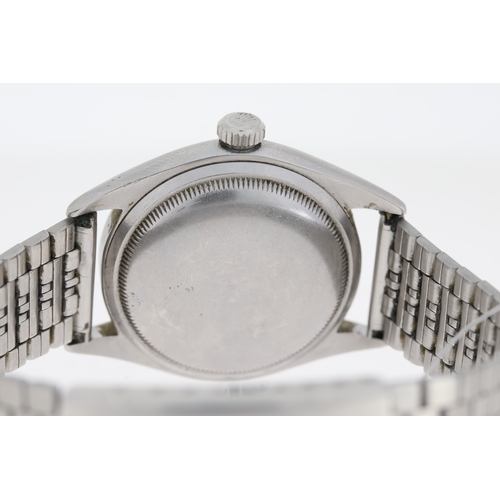 35 - Brand: Vintage Rolex
 Model Name: Oyster Perpetual 'Bubbleback'
 Reference: 5026
 Movement: Automati... 