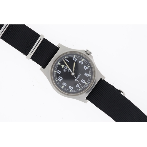 143 - Brand: CWC
 Model Name: Millitary
 Reference: G10
 Movement: Quartz
 Dial shape: Circular
 Dial colo... 