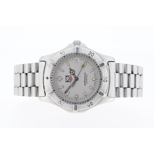 148 - Brand: TAG HEUER
 Model Name: PROFESSIONAL
 Reference: WE1111-R
 Movement: Quartz
 Dial shape: Grey
... 