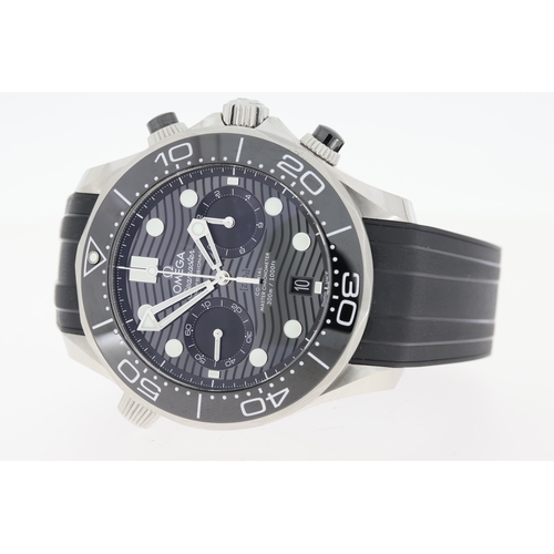 30 - Brand: OMEGA
 Model Name: SEAMASTER DIVER
 Reference: 210.32.44.51.01.001
 Complication: CHRONOGRAPH... 