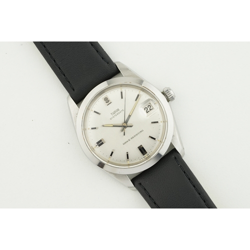159 - TUDOR OYSTERDATE SMALL ROSE REF. 7992 CIRCA 1966, circular silver dial with applied hour markers and... 