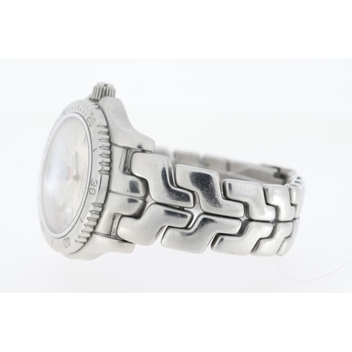 61 - Brand: Tag Heuer
 Model Name: Link
 Reference: WT1112
 Complication: Date
 Movement: Quartz
 Box: Ye... 