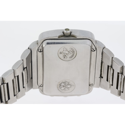 122 - Brand: Vintage Omega
 Model Name: Chrono Quartz Montrael Olympics. 'Albatros'
 Reference: 396.0839
 ... 