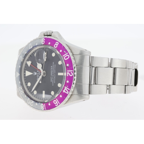 30 - Brand: Vintage Rolex
 Model Name: GMT Master 'Fuchsia'
 Reference: 1675
 Complication: GMT
 Movement... 